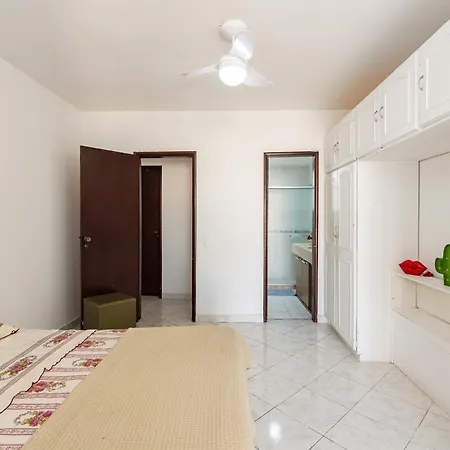 Flat Posto 6 com Piscina - Copacabana-3